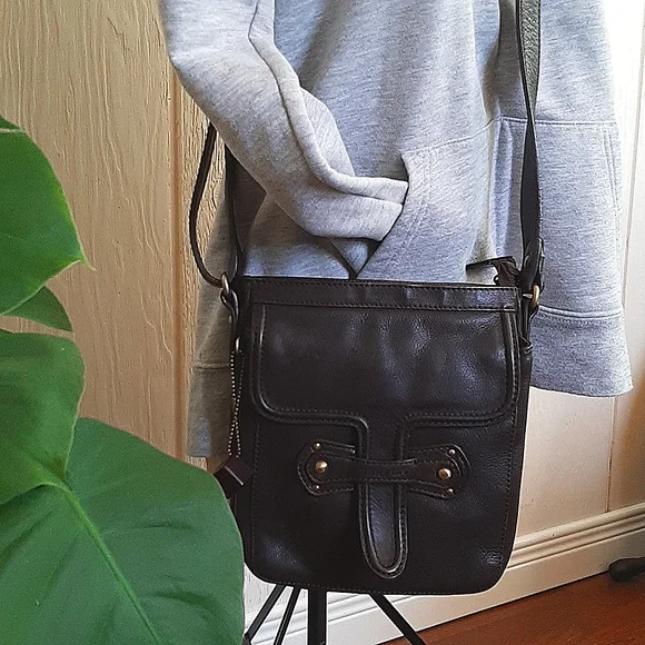 HEDGREN Brown Leather Crossbody Bag - Adjustable Strap - Great Condition - Picture 3 of 15